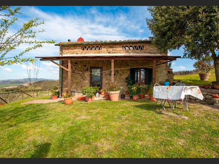 Casa quadrilocale in vendita in Via delle Ribatti Belforte, Radicondoli