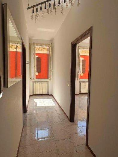 Appartamento trilocale in vendita in Via Ganaceto, Centro Storico, Modena