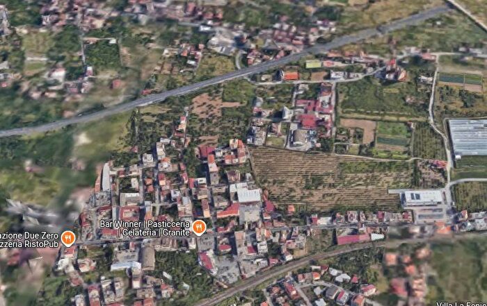 Appartamento con 6 locali in vendita in Via San Martino, Gallico Sambatello, Reggio Calabria