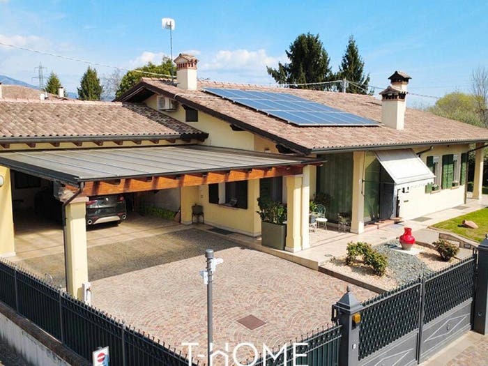 Casa con 6 locali in vendita in Via Sopracastello, San Zenone, San Zenone degli Ezzelini
