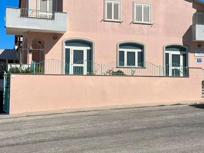 Appartamento trilocale in vendita in Via Leonardo da Vinci, Centro, Orosei