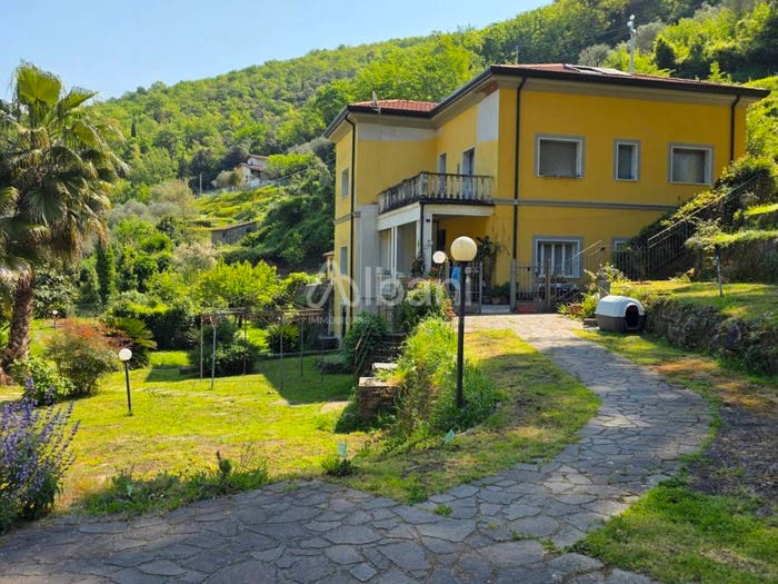 Casa con 6 locali in vendita in Via B Gazzoli, Pugliola Solaro, Lerici