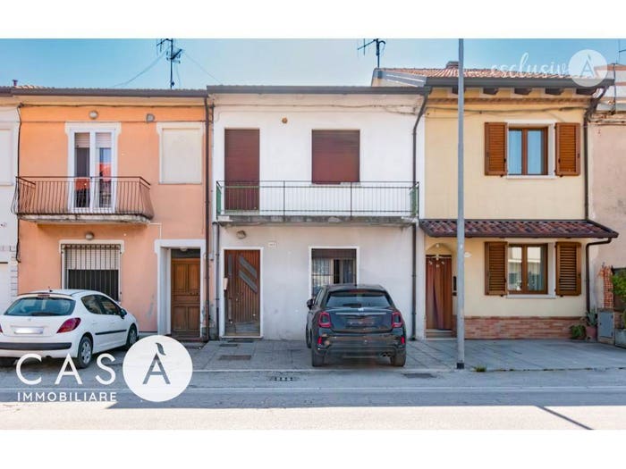 Casa con 6 locali in vendita in via Cesenatico, Bagnarola Capannaguzzo, Cesenatico