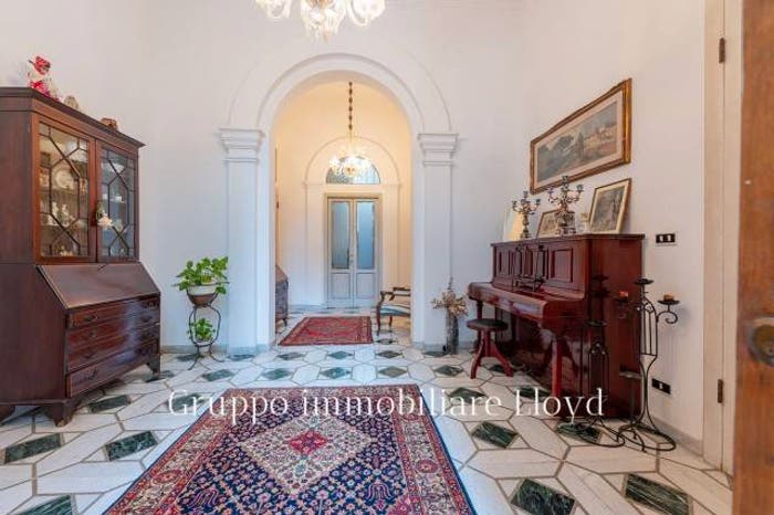 Casa con 6 locali in vendita in Via Tommaso Corsi, Piazza Roma Borgo Cappuccini, Livorno