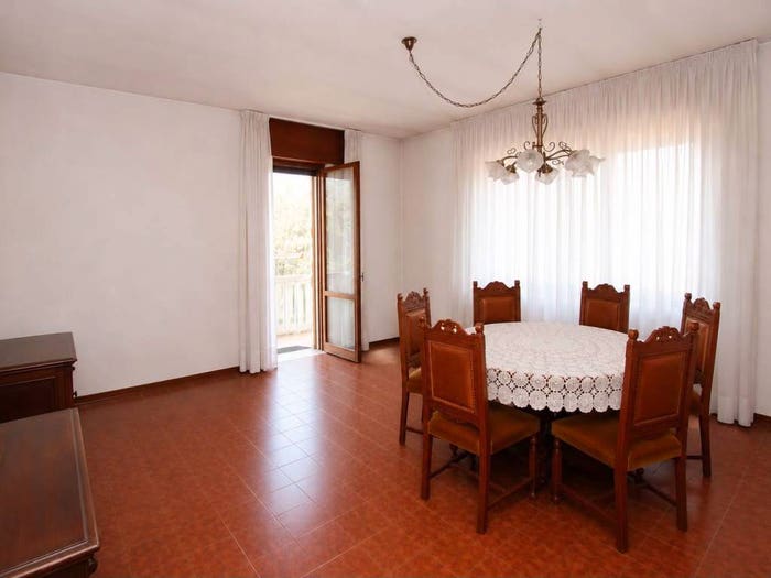 Appartamento quadrilocale in vendita in Viale Stazione, Centro, Cornedo Vicentino