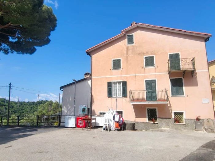 Appartamento trilocale in vendita in Località Comeglio, Comeglio, Moneglia