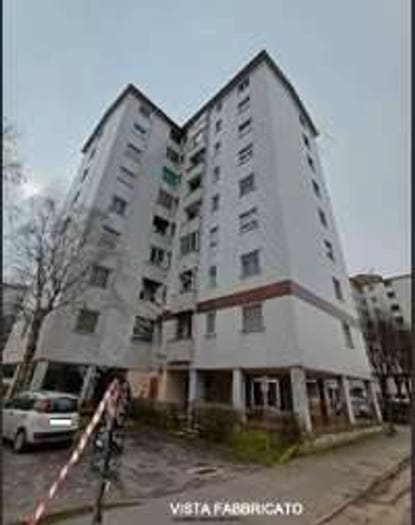 Appartamento trilocale in vendita in Via Viterbo, Bisceglie, Milano