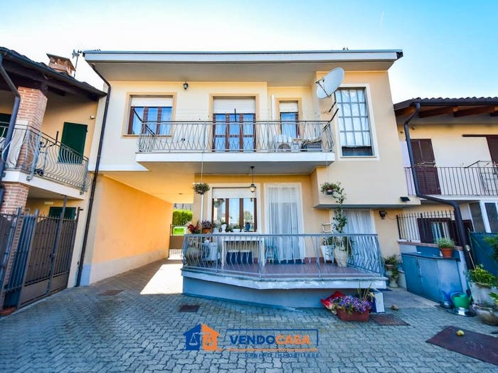 Casa quadrilocale in vendita in Via Labirinti, Virle Piemonte