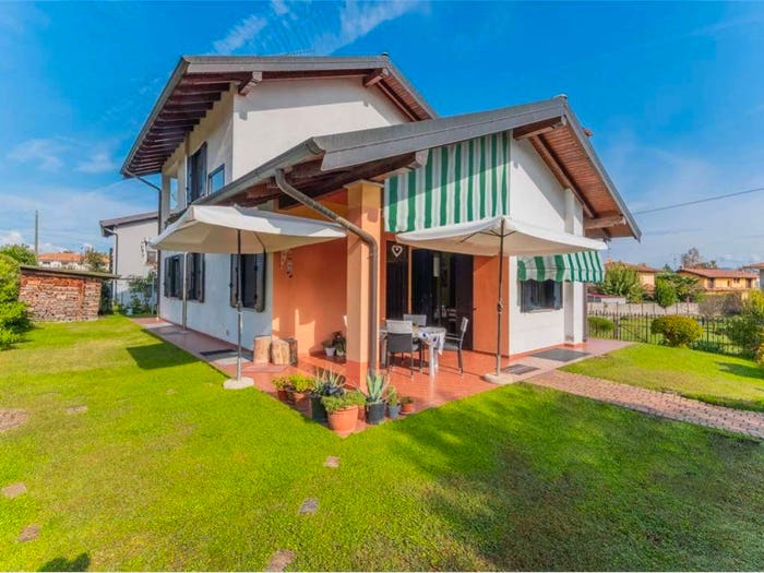 Casa con 6 locali in vendita in Via Di Vittorio, Centro, Borgo Ticino