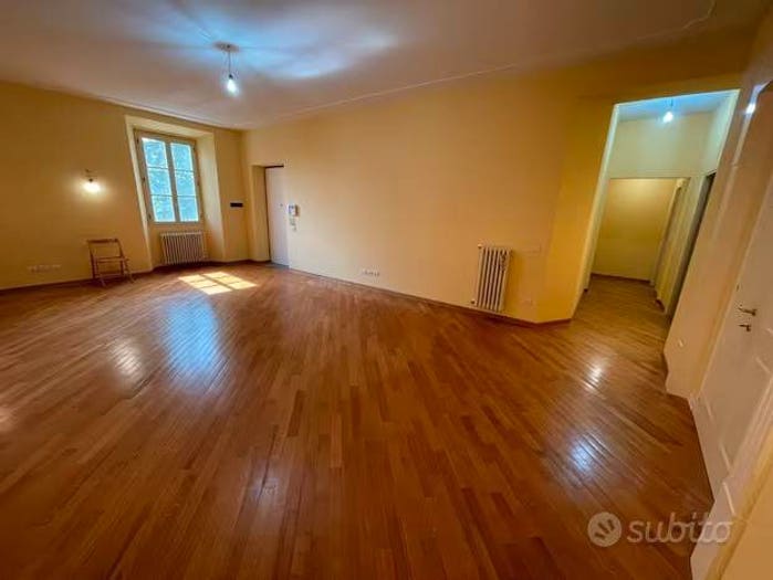Appartamento quadrilocale in vendita in PZa Dante Borgo San Lorenzo Fi Italia, Centro, Borgo San Lorenzo