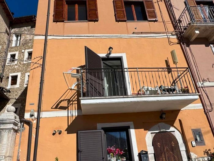 Casa trilocale in vendita in Via Sallustio, Capistrello