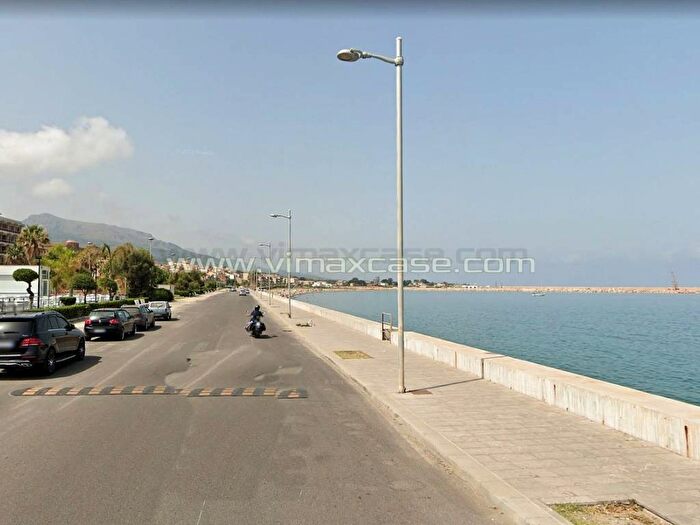 Appartamento trilocale in vendita in Via Michelangelo, Centro, Sant'Agata di Militello