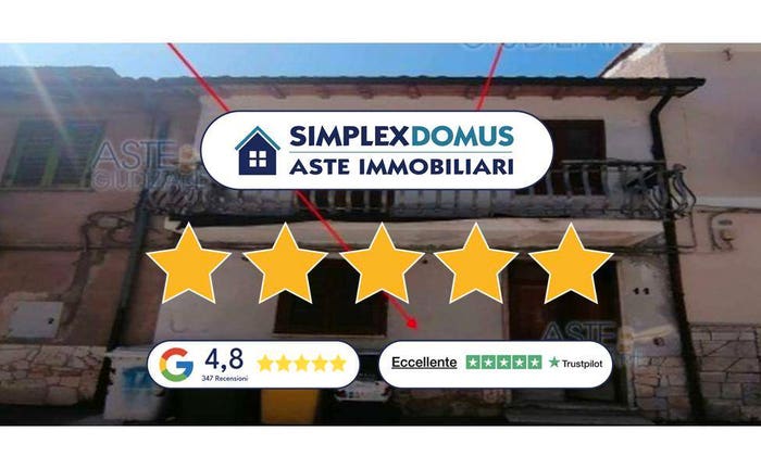 Appartamento trilocale in vendita in Via Messina, Centro, Carsoli