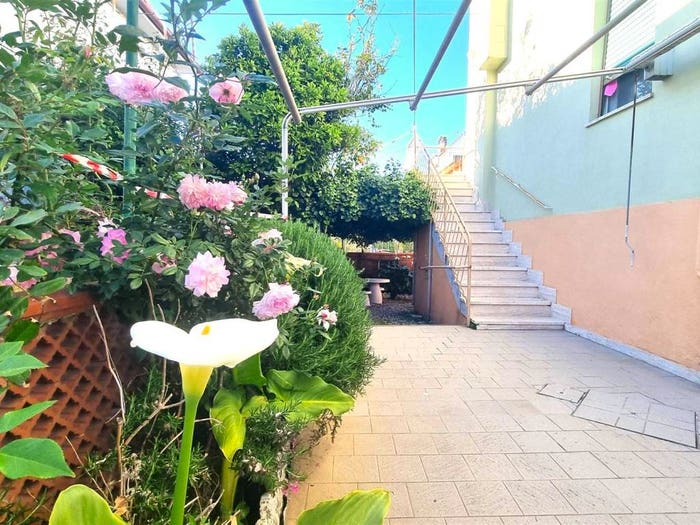 Appartamento con 5 locali in vendita in Via Susa, Cecina Centro, Cecina