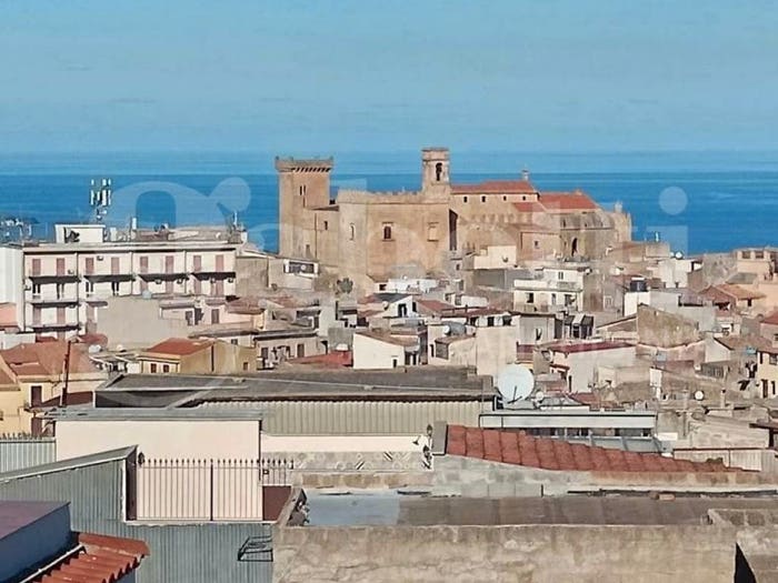 Appartamento quadrilocale in vendita in Via delle Alpi, Milioti, Carini