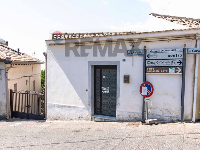 Casa con 6 locali in vendita in Via Guglielmo Marconi, Sant'Alfio