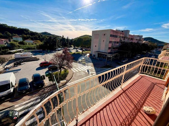 Appartamento trilocale in vendita in Via sara, Centro, Sestri Levante