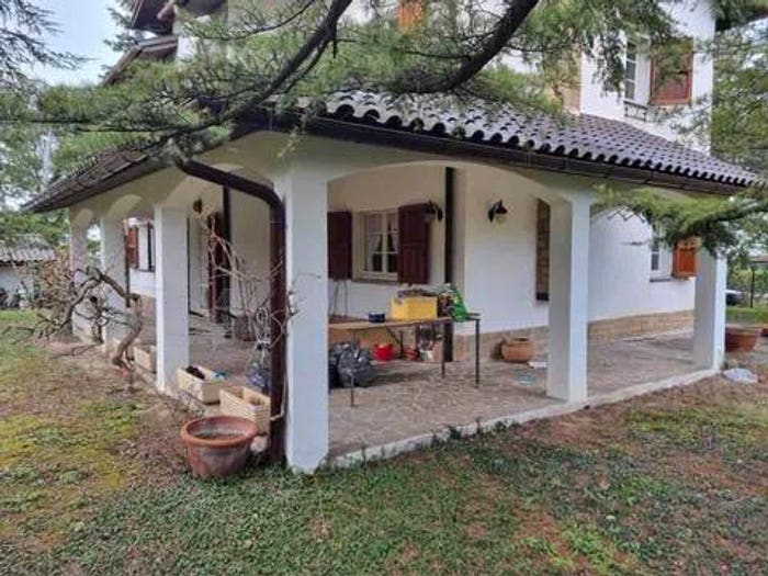 Casa con 6 locali in vendita in Via Costa, Monte Roberto