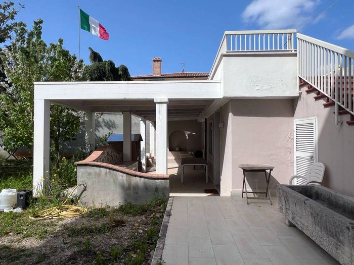 Appartamento trilocale in vendita in Via Mergataro, Centro, Formia
