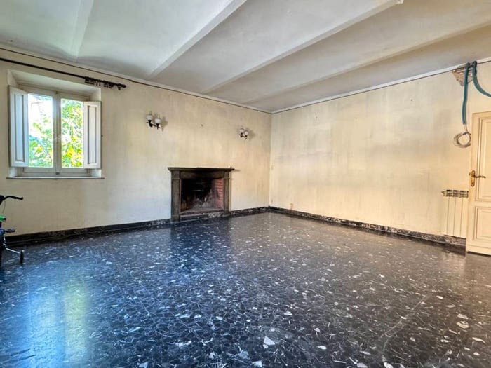 Appartamento con 6 locali in vendita in Piazza Giuseppe Giusti, Centro, Monsummano Terme