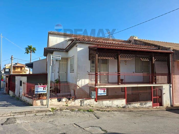 Casa con 6 locali in vendita in Via Duilio, Marina di Ragusa Centro, Ragusa