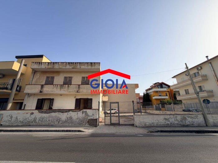 Casa con 6 locali in vendita in Via Padule, Mondragone