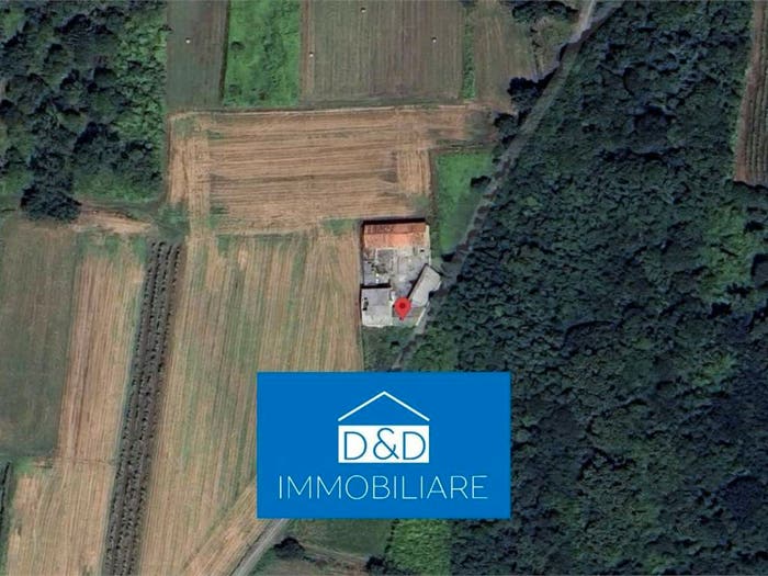 Casa con 6 locali in vendita in Via Cossano, Maglione