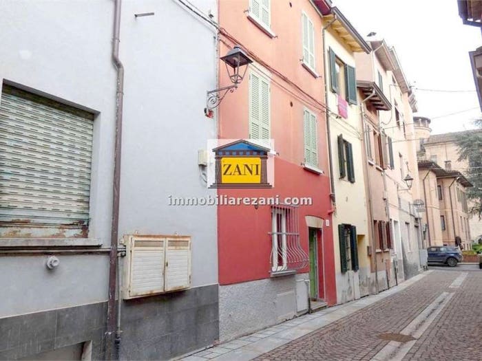 Casa con 5 locali in vendita in Centro, Fidenza