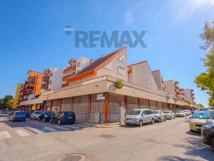 Casa con 6 locali in vendita in via Enrico Fermi, Borgovilla Barberini, Barletta