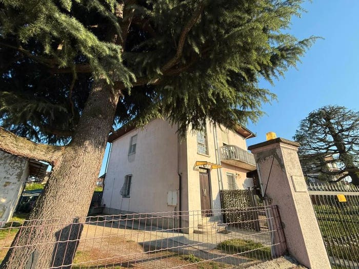 Appartamento trilocale in vendita in Via San Francesco al Campo, Centro, Leinì