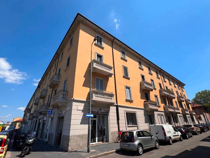 Appartamento bilocale in vendita in Via Lodovico il Moro, Barona, Milano