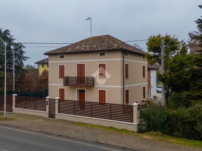 Casa quadrilocale in vendita in Via L Da Vinci, Cadelbosco Di Sotto, Cadelbosco di Sopra