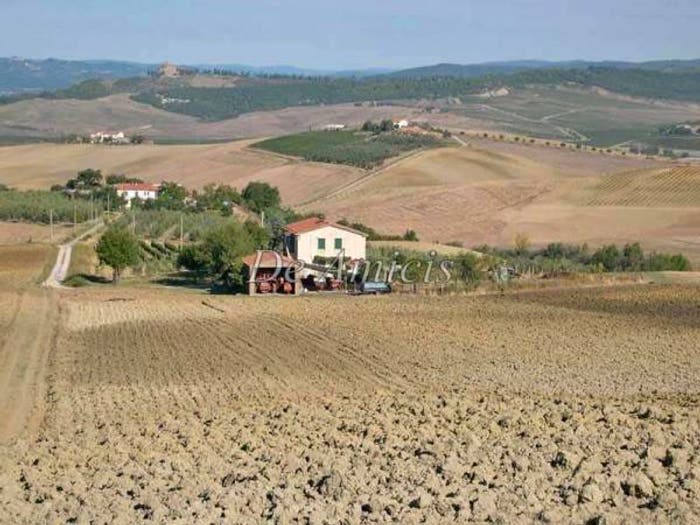 Casa con 6 locali in vendita in Strada Provinciale Poggi del Sasso, Cinigiano