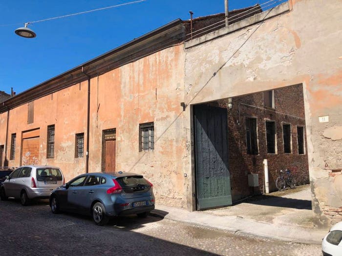 Casa con 6 locali in vendita in Via Girolamo Frescobaldi, Centro Storico, Ferrara