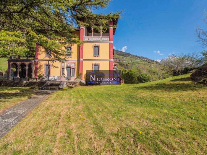 Casa con 6 locali in vendita in Via Portula, Centro, Gromo