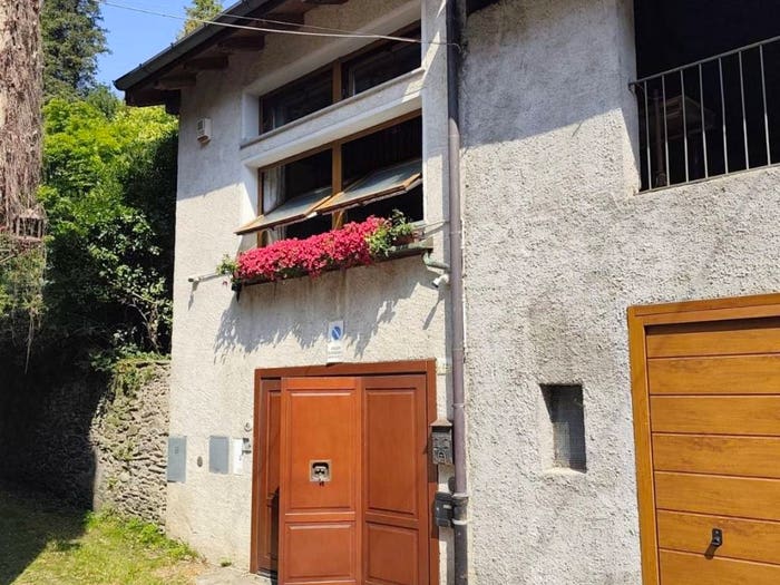 Casa bilocale in vendita in Via Roma, Bosco Valtravaglia, Montegrino Valtravaglia