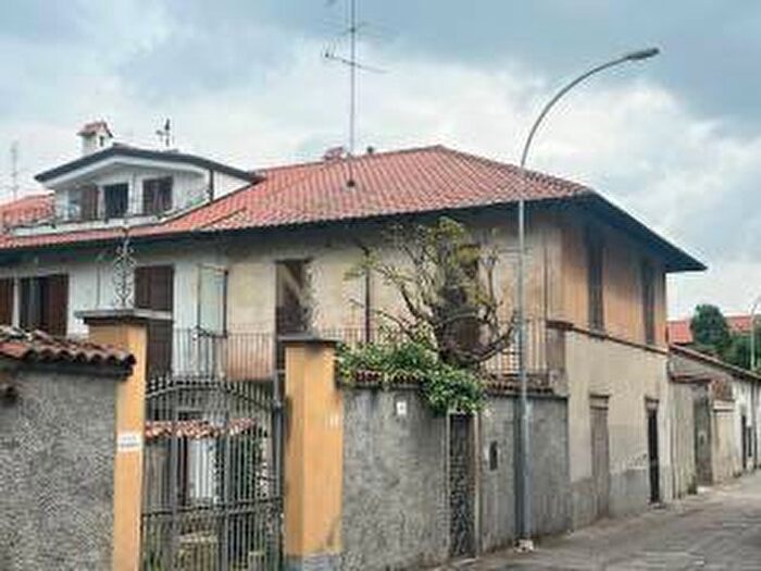 Case in Vendita e in Affitto - 3