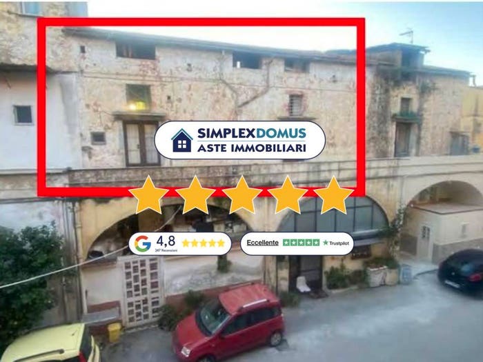 Appartamento quadrilocale in vendita in Corso Vittorio Emanuele II, Centro, Acerra