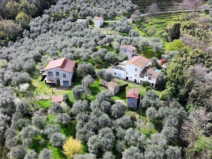Casa con 6 locali in vendita in V di Mastiano e Gugliano, Aquilea Mastiano, Lucca