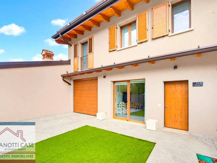 Casa con 6 locali in vendita in Via Paolo VI, Centro, Marcheno