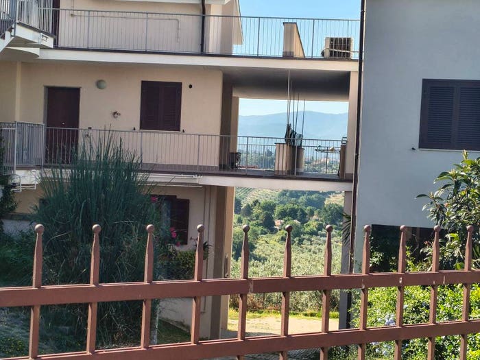 Appartamento trilocale in vendita in Via Augusto, Coltodino, Fara in Sabina