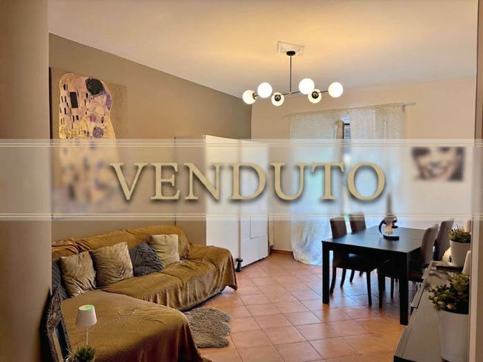 Appartamento trilocale in vendita in Via Michele Buniva, Centro, Pinerolo