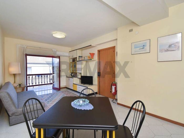 Appartamento trilocale in vendita in via spiaggia, Centro, Mascali