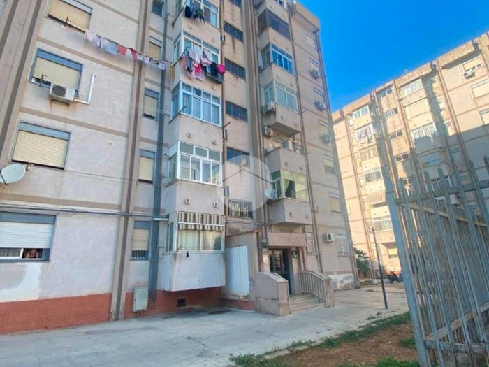 Appartamento trilocale in vendita in Via Nicolò Alongi, Brancaccio, Palermo
