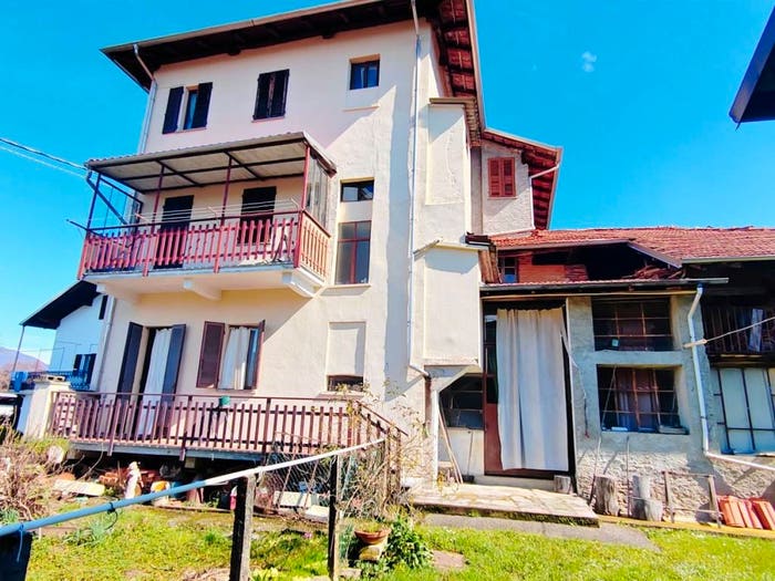 Casa con 6 locali in vendita in Via Giuseppe Garibaldi, Pianceri Alto, Pray