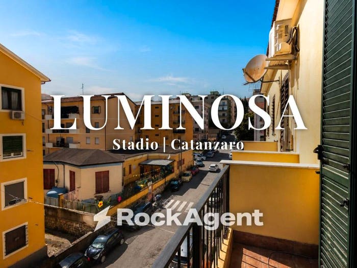 Appartamento quadrilocale in vendita in Via Alberto de Nobili, Stadio Pontepiccolo, Catanzaro