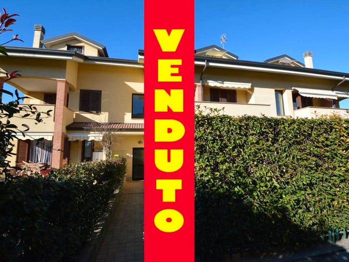 Appartamento trilocale in vendita in Via Cereda, Cavenago di Brianza