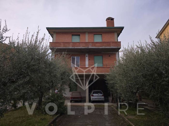 Appartamento con 5 locali in vendita in Via Los Angeles, Santa Maria degli Angeli, Assisi