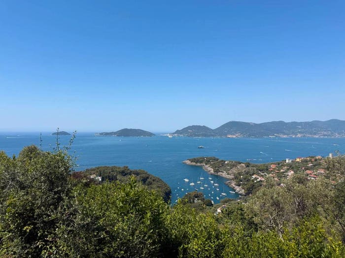 Appartamento trilocale in vendita in Via Fiascherino, La Serra Tellaro, Lerici