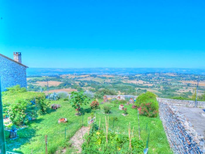 Casa con 6 locali in vendita in Via Santa Cristina, Porchiano, Amelia